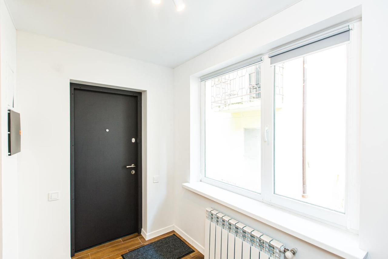3 Vodna Apartment Lviv Exteriör bild