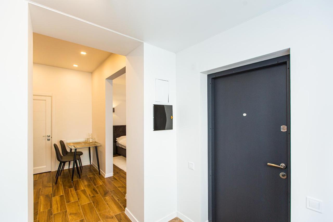 3 Vodna Apartment Lviv Exteriör bild