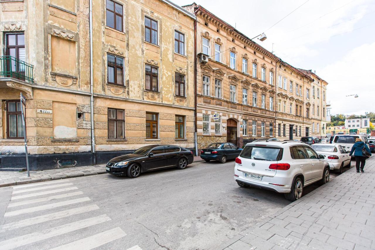 3 Vodna Apartment Lviv Exteriör bild