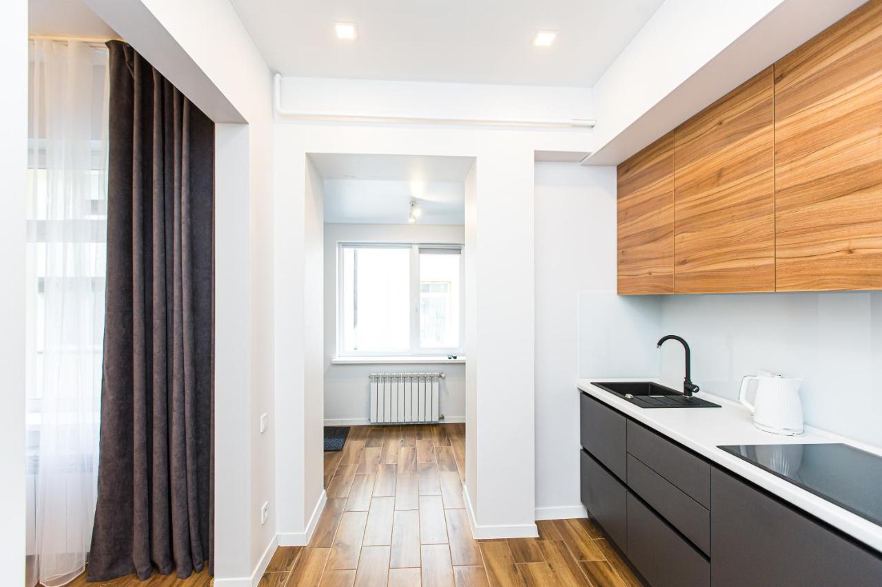 3 Vodna Apartment Lviv Exteriör bild