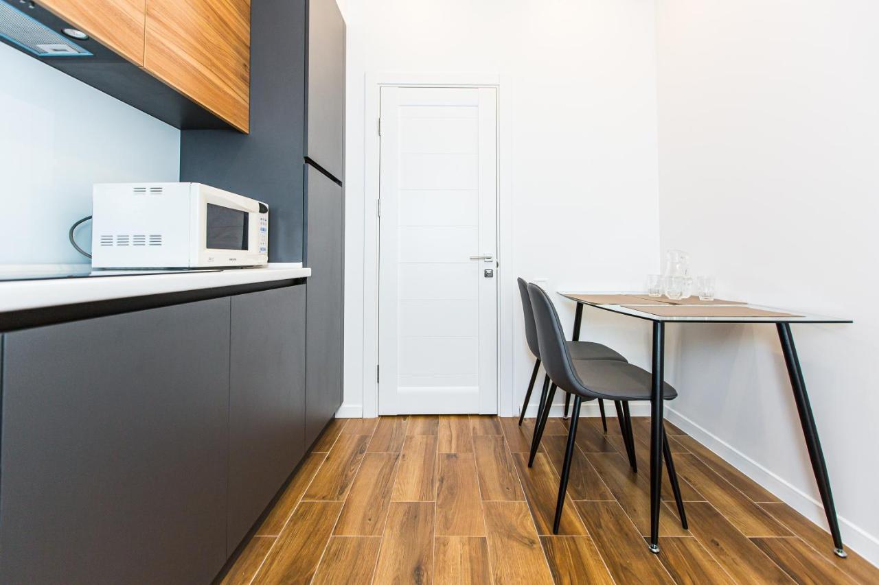 3 Vodna Apartment Lviv Exteriör bild