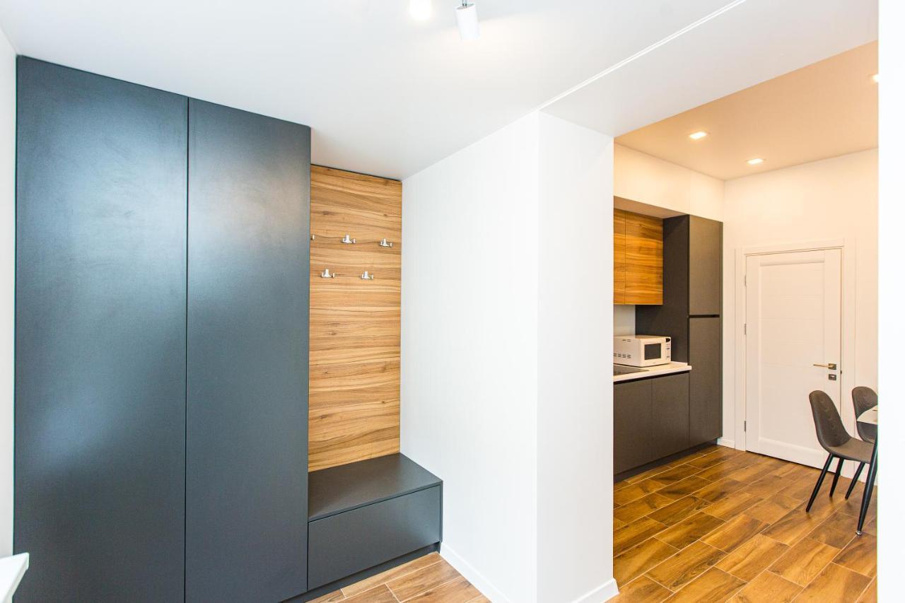 3 Vodna Apartment Lviv Exteriör bild
