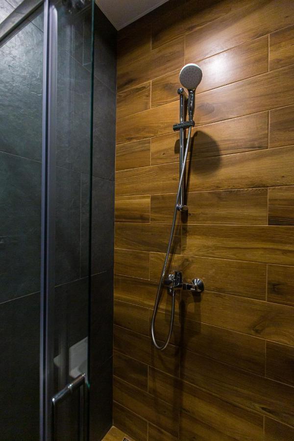 3 Vodna Apartment Lviv Exteriör bild